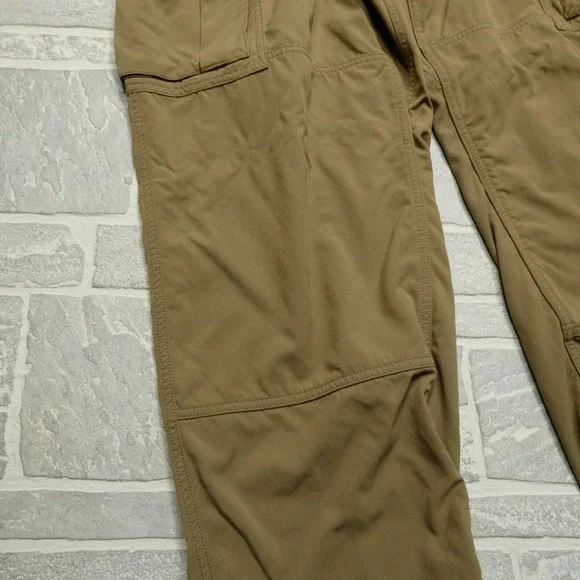 Duluth Trading Co Cargo Pants Size 2XL Beige Cargo Midweight Nylon Quick Dry - Picture 6 of 9